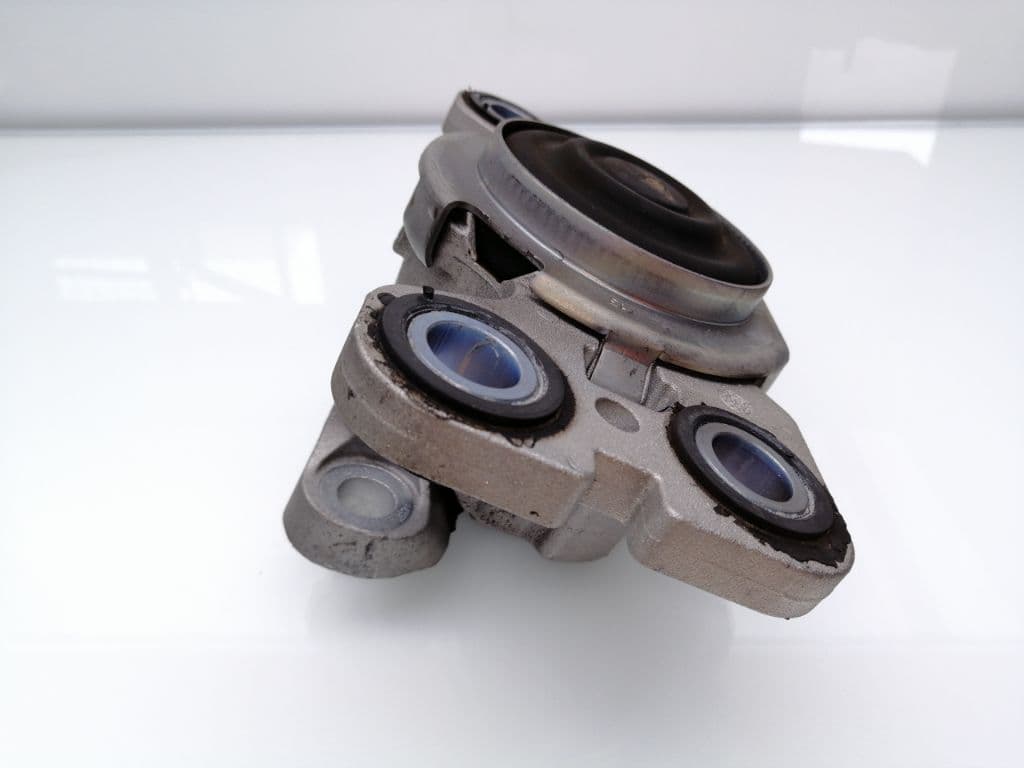 Soporte motor izquierdo VOLVO XC60 2