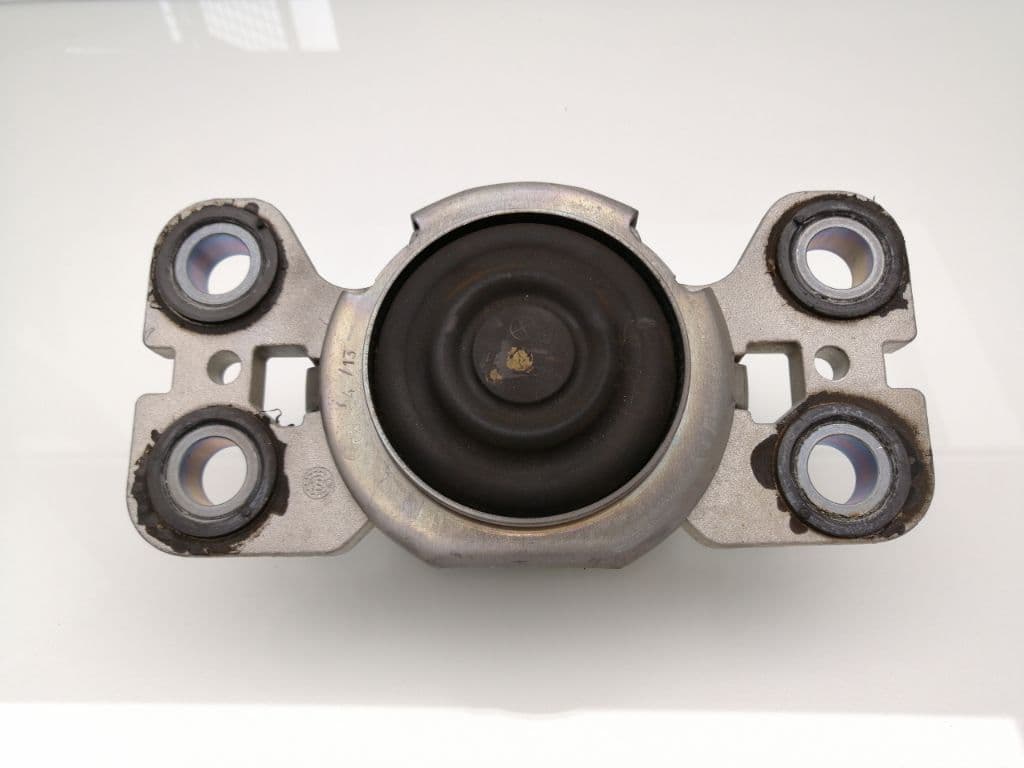 Soporte motor izquierdo VOLVO XC60