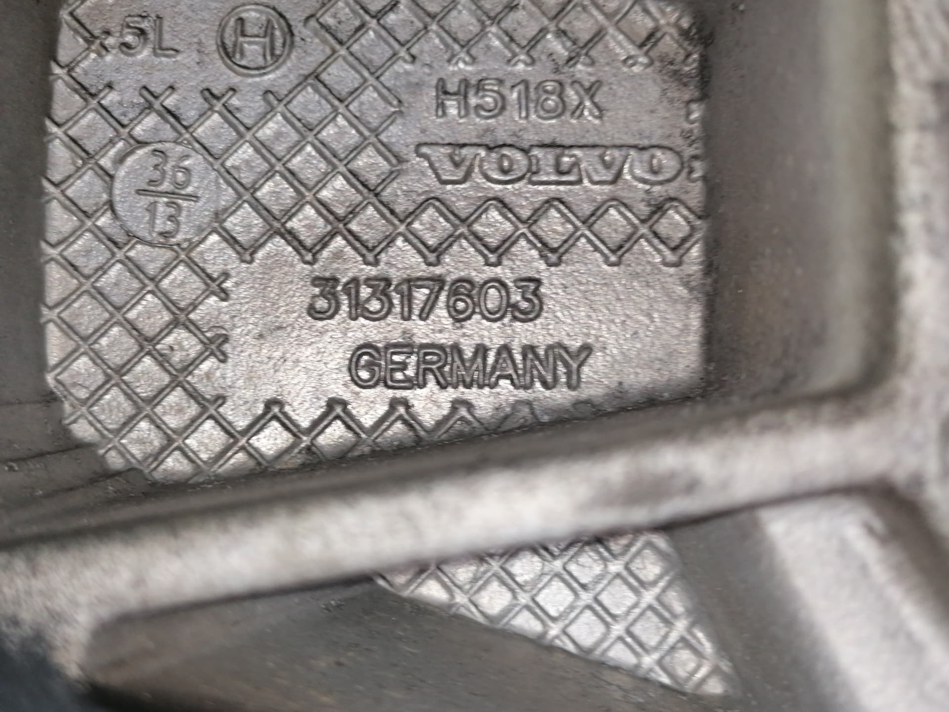 Brazo suspension inferior trasero derecho VOLVO XC60 2