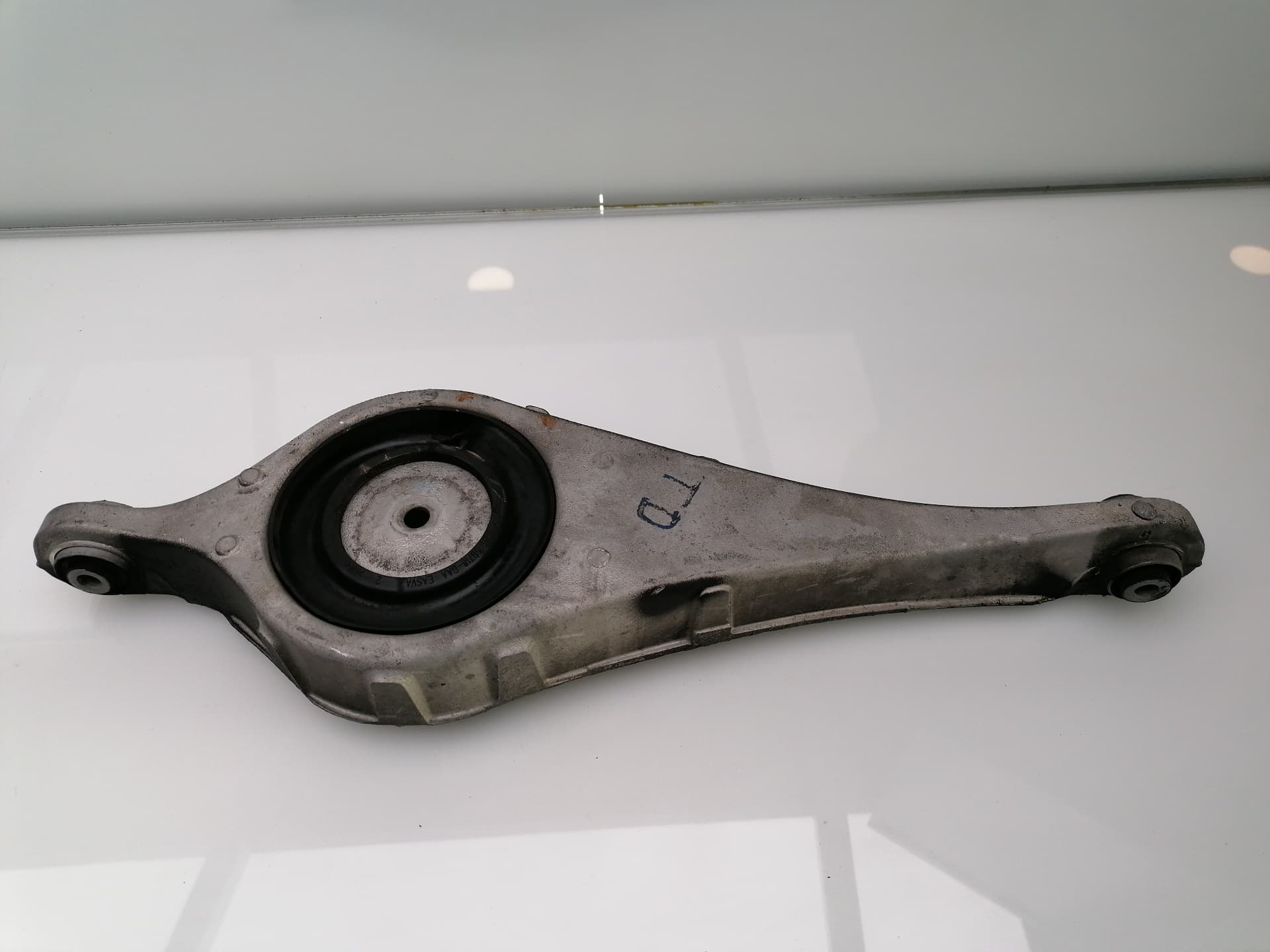 Brazo suspension inferior trasero derecho VOLVO XC60