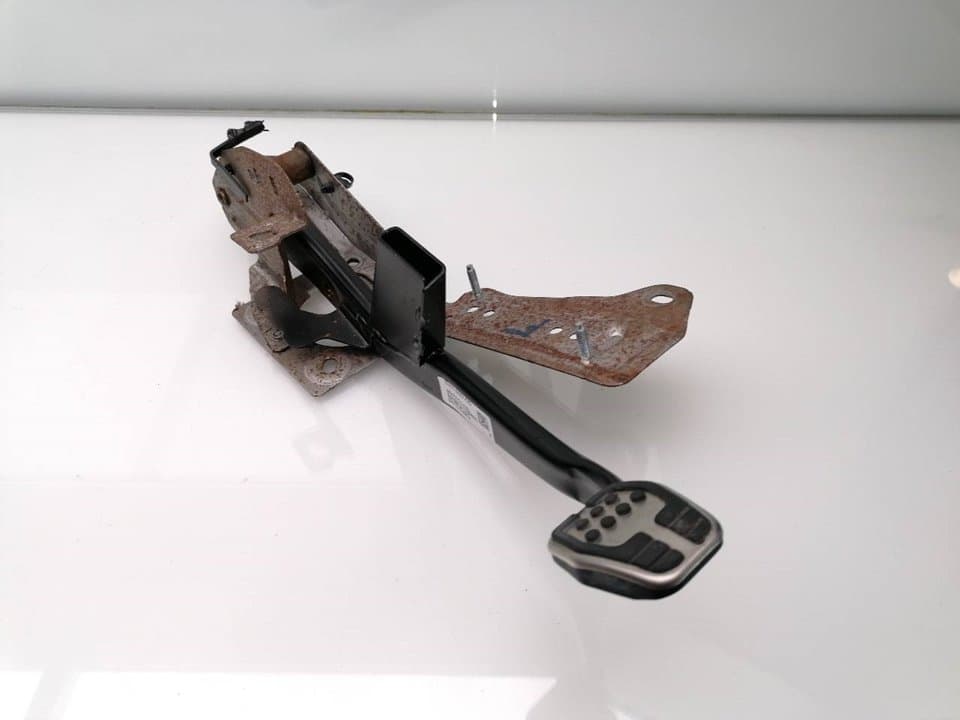 Pedal freno FORD FOCUS