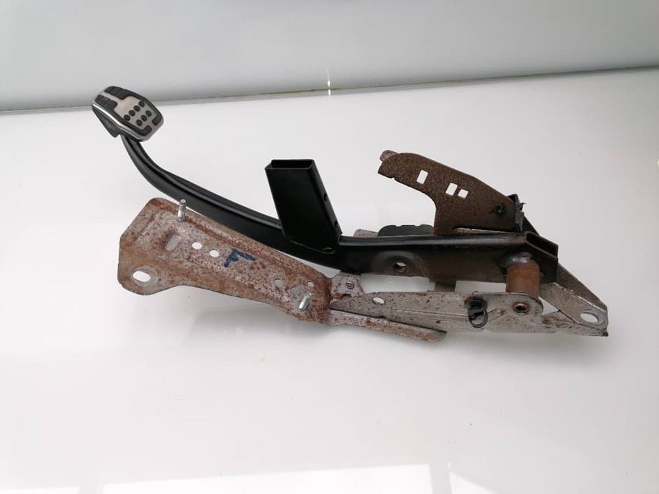 Pedal freno FORD FOCUS 2