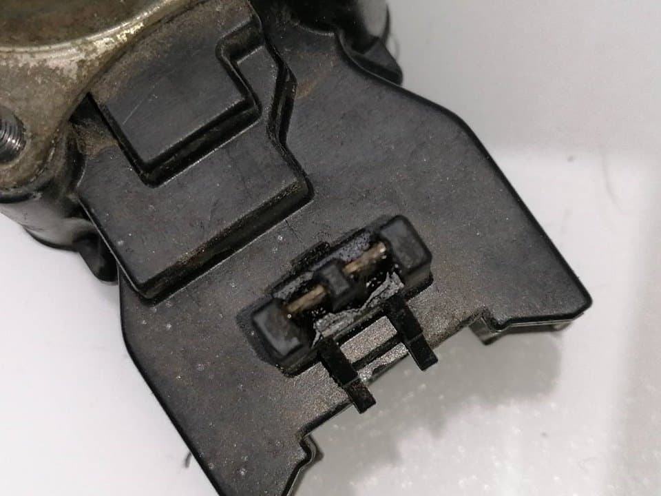 Cerradura puerta delantera derecha JEEP CHEROKEE 3