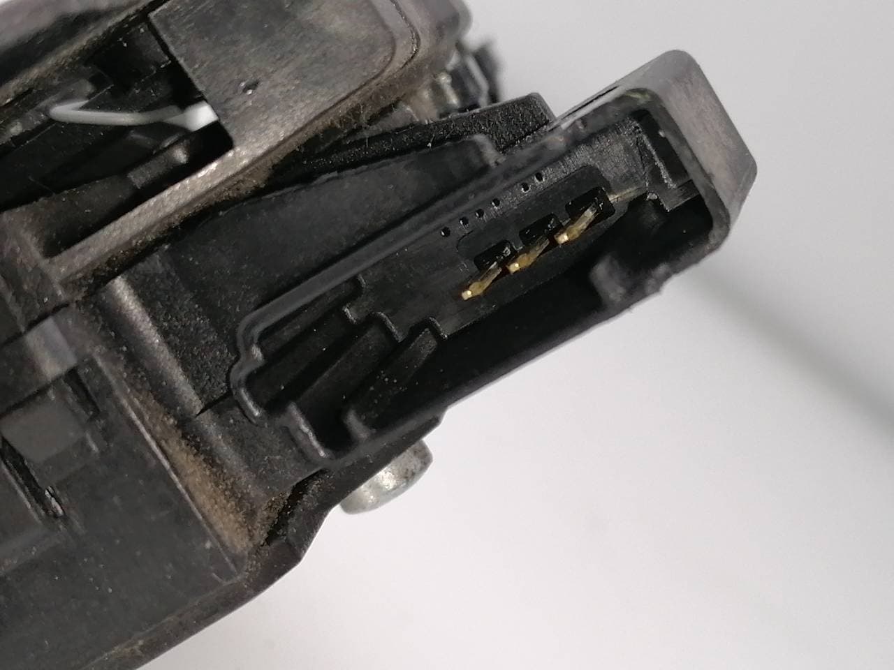 Cerradura maletero / porton OPEL ASTRA J LIM 2