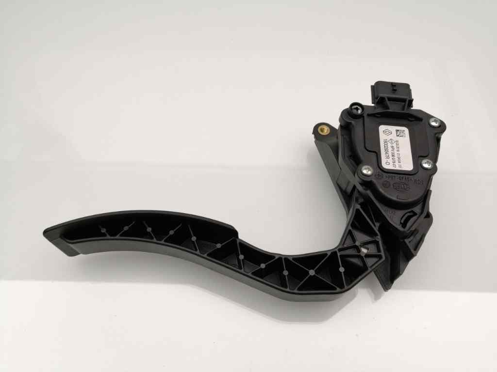 Pedal acelerador RENAULT CLIO IV 3
