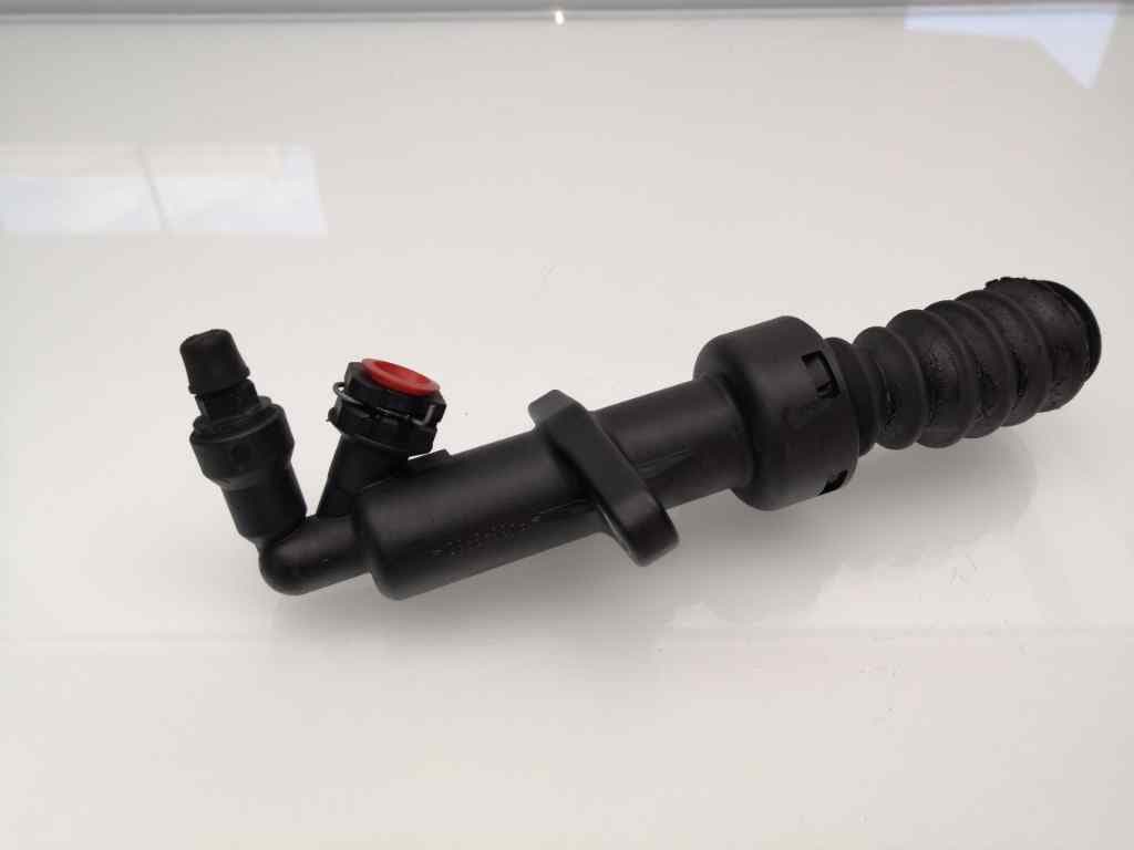Bombin embrague CITROEN C4 COUPE 2