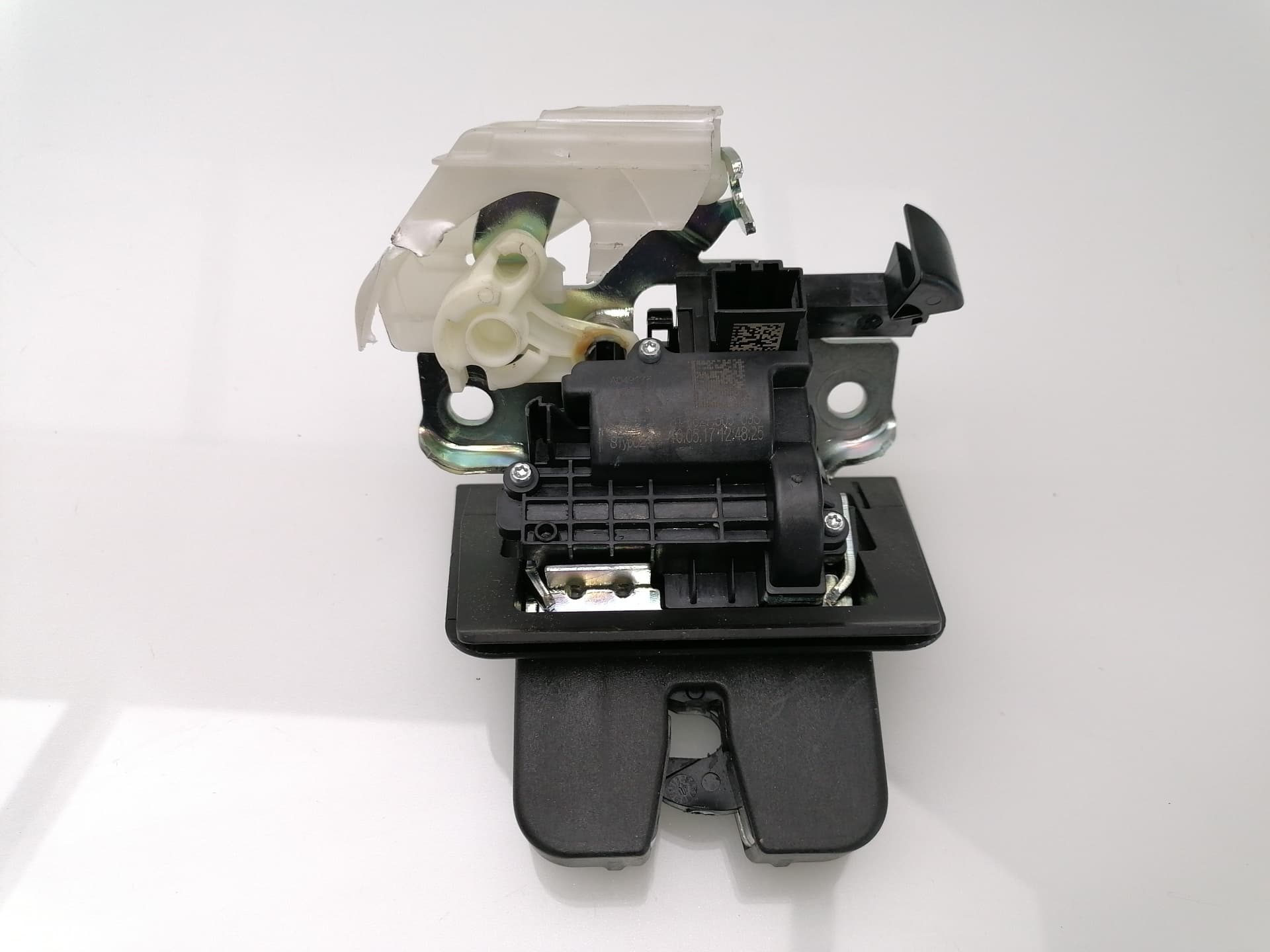 Cerradura maletero / porton AUDI Q2 (GAB) 4