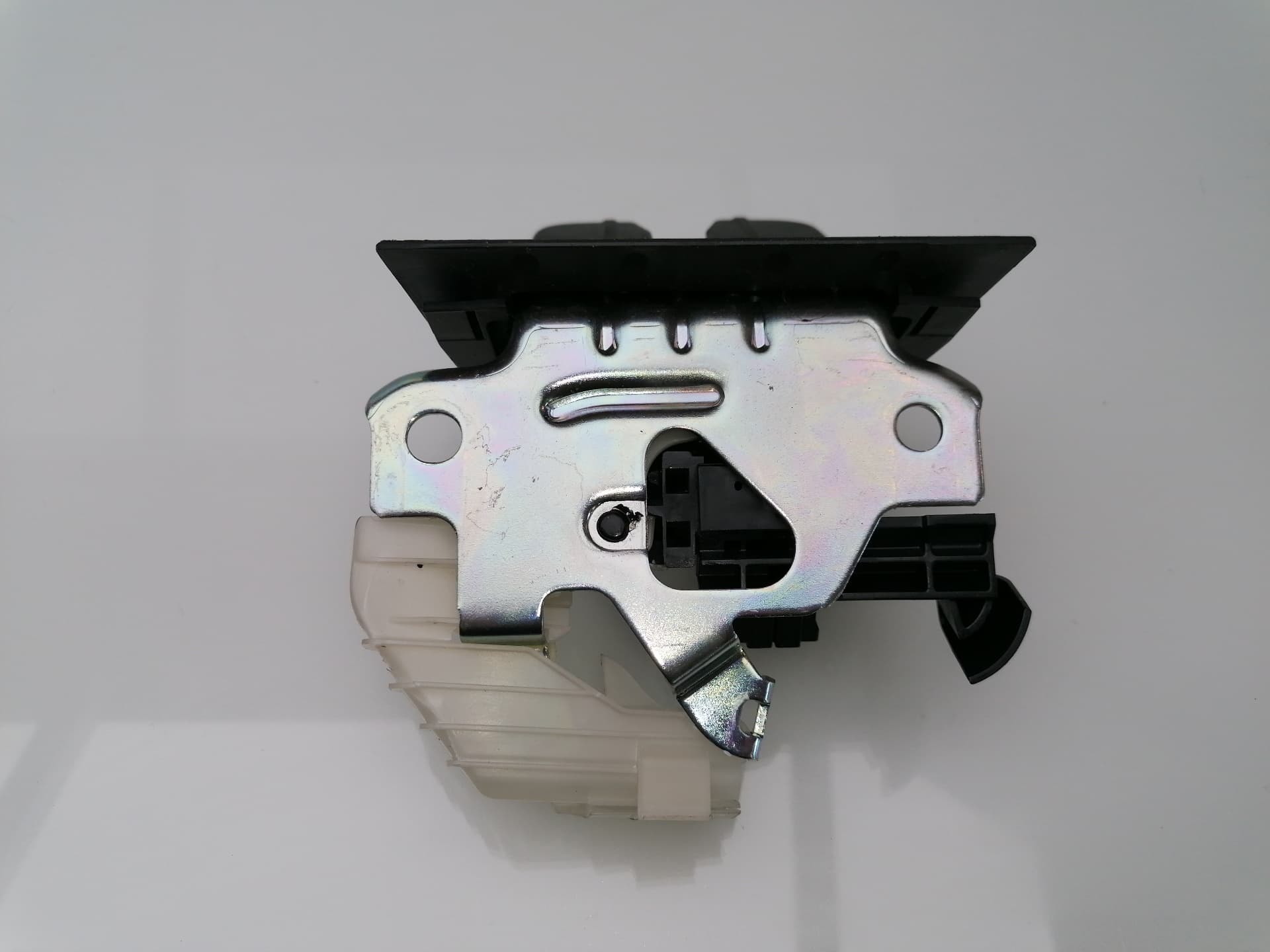Cerradura maletero / porton AUDI Q2 (GAB) 3