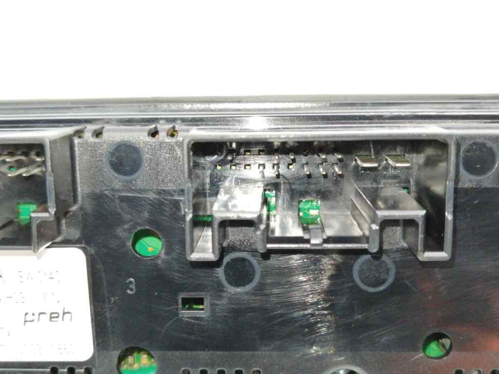 Recambio AUDI Q2 (GAB) ref. 8V0820043AA 3