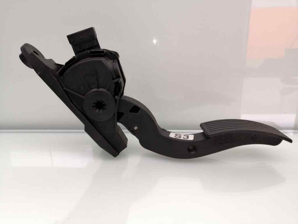 Pedal acelerador KIA RIO 2