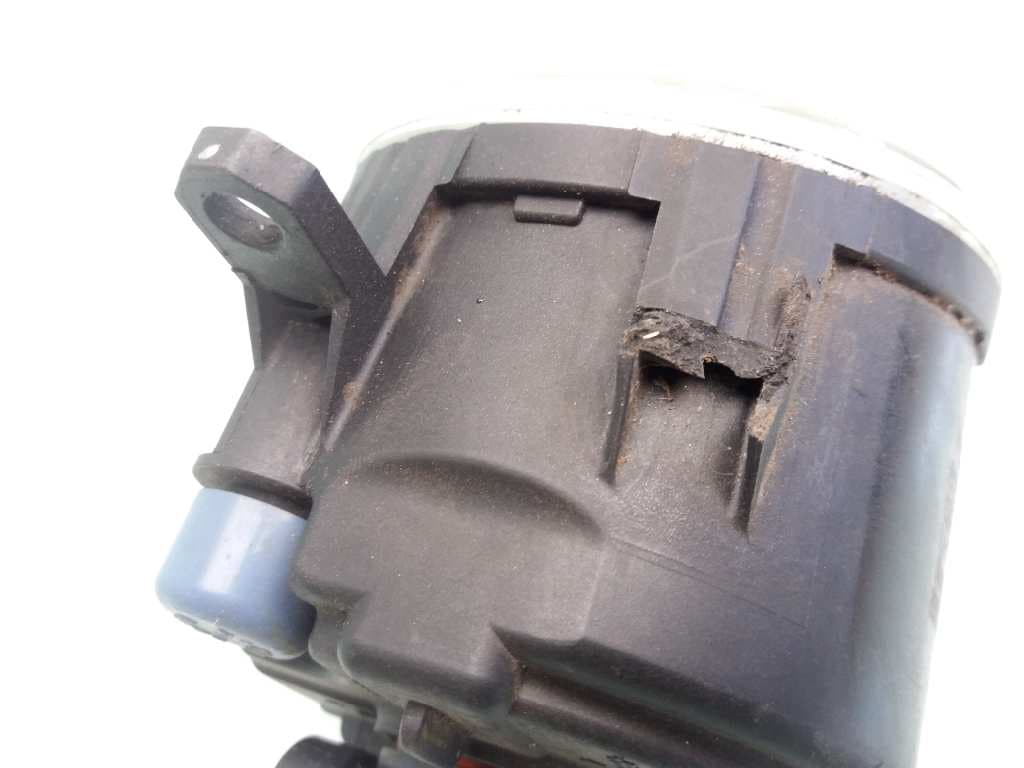 Faro antiniebla izquierdo TOYOTA AURIS 2