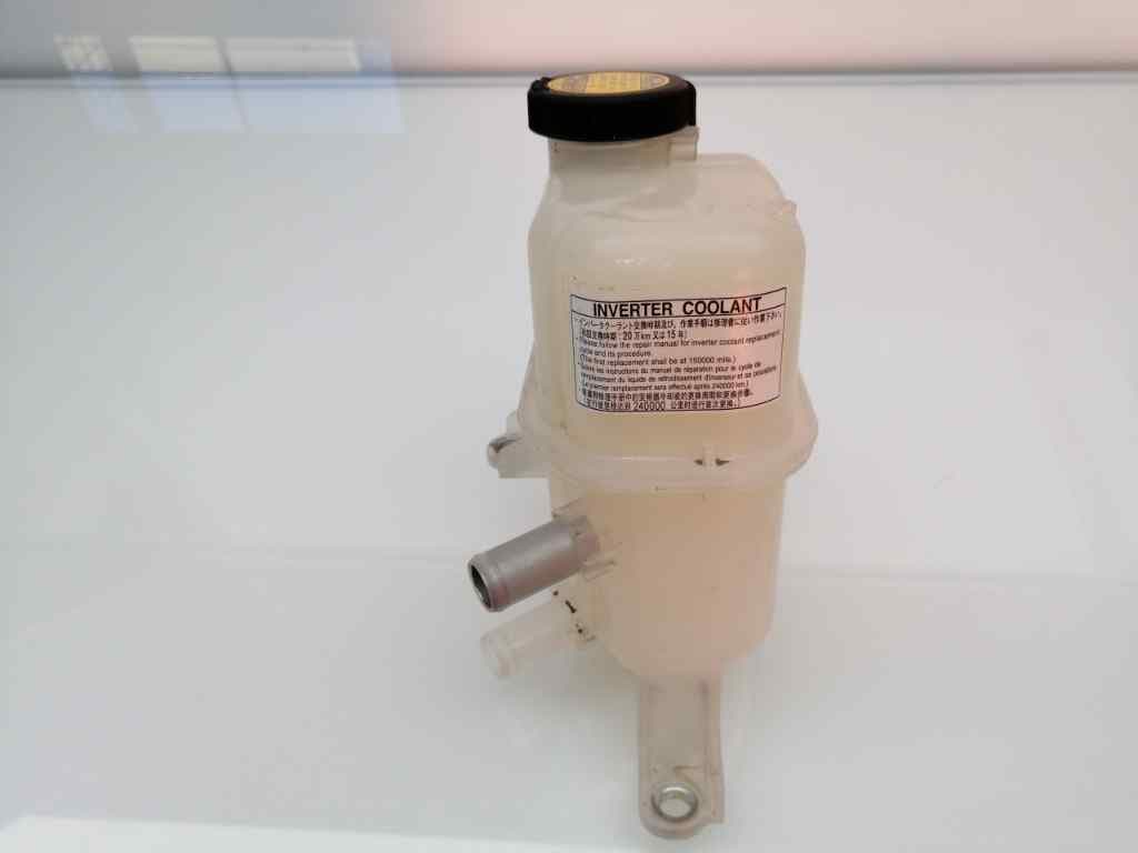 Deposito expansion TOYOTA AURIS 3