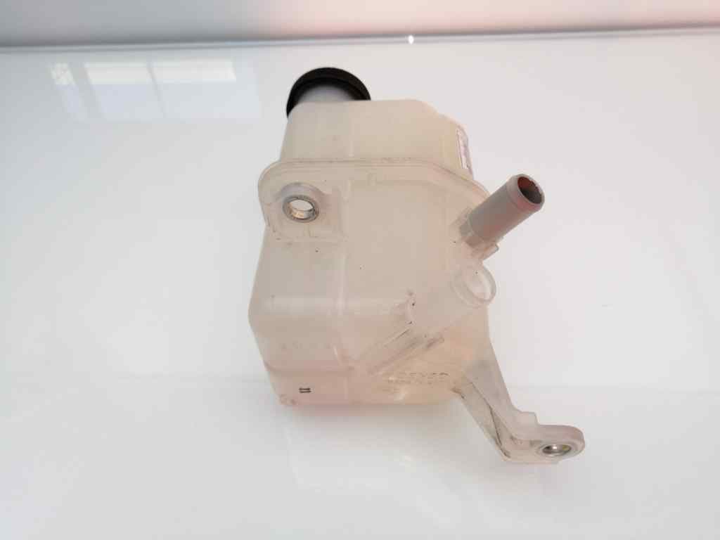 Deposito expansion TOYOTA AURIS 2