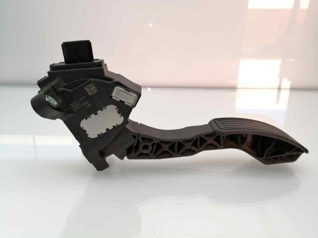 Pedal acelerador TOYOTA AURIS 2