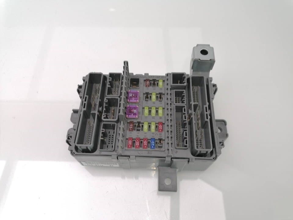 Caja reles / fusibles HONDA ACCORD BERLINA (CU)