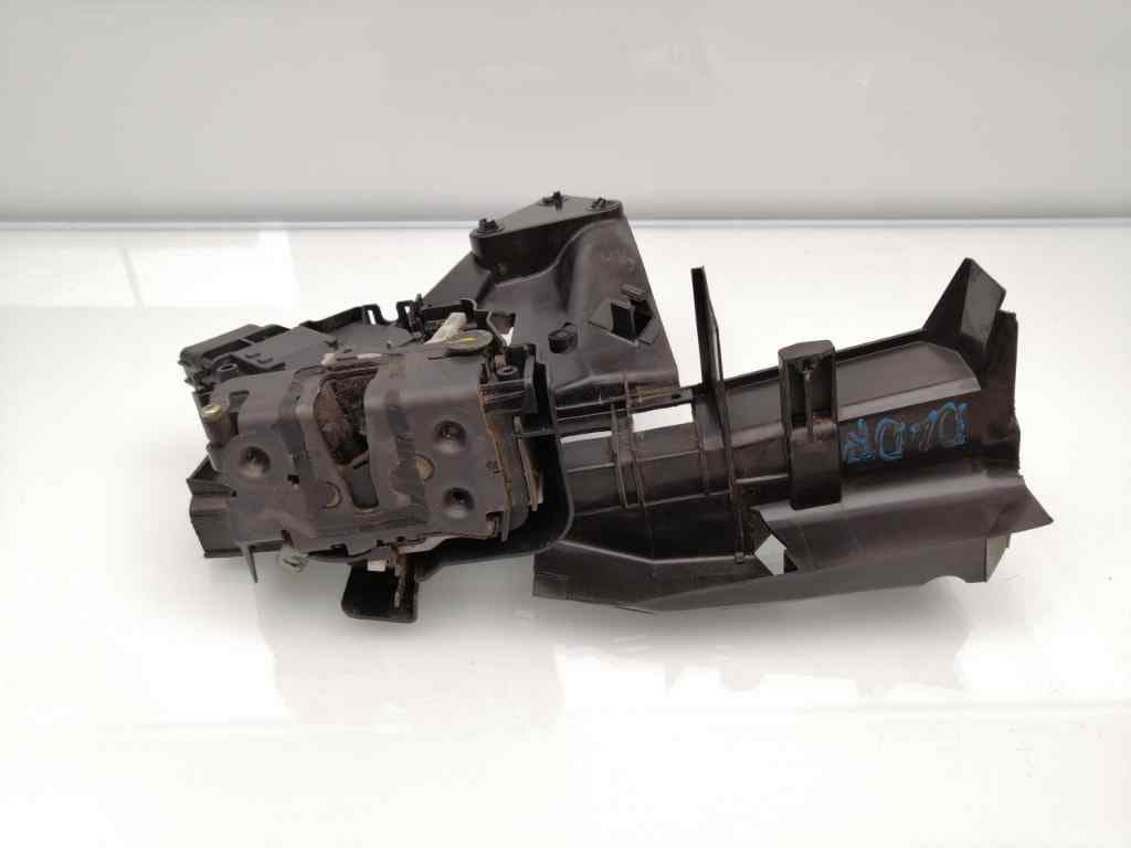 Cerradura puerta delantera derecha FORD FOCUS