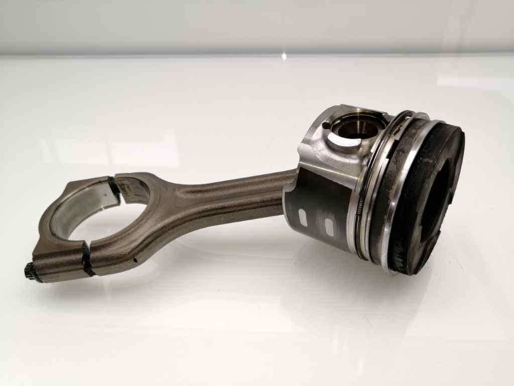 Piston FORD FOCUS 2