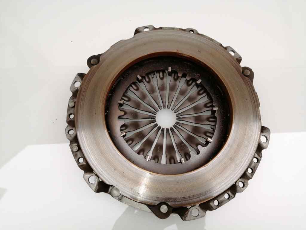 Kit embrague PEUGEOT 208 4