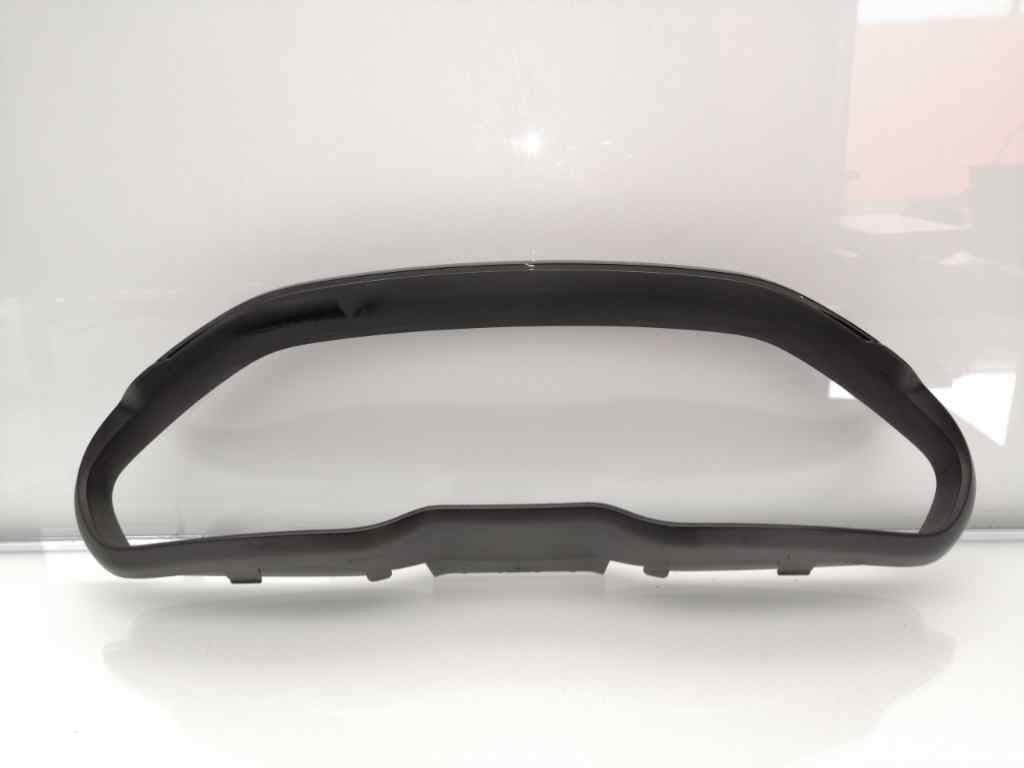 Plastico PEUGEOT 208