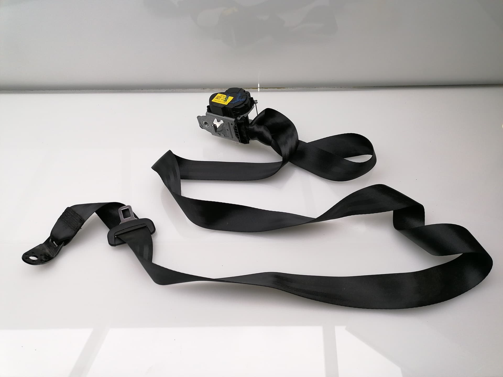 Cinturon seguridad trasero izquierdo SKODA FABIA (6Y2/6Y3)