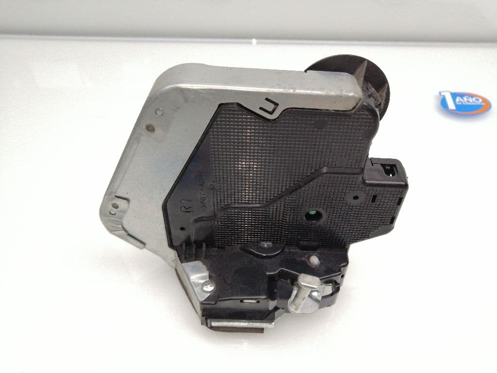 Cerradura puerta trasera derecha TOYOTA AURIS 3
