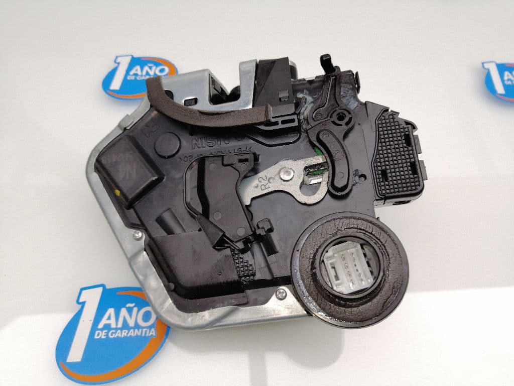 Cerradura puerta trasera derecha TOYOTA AURIS 2