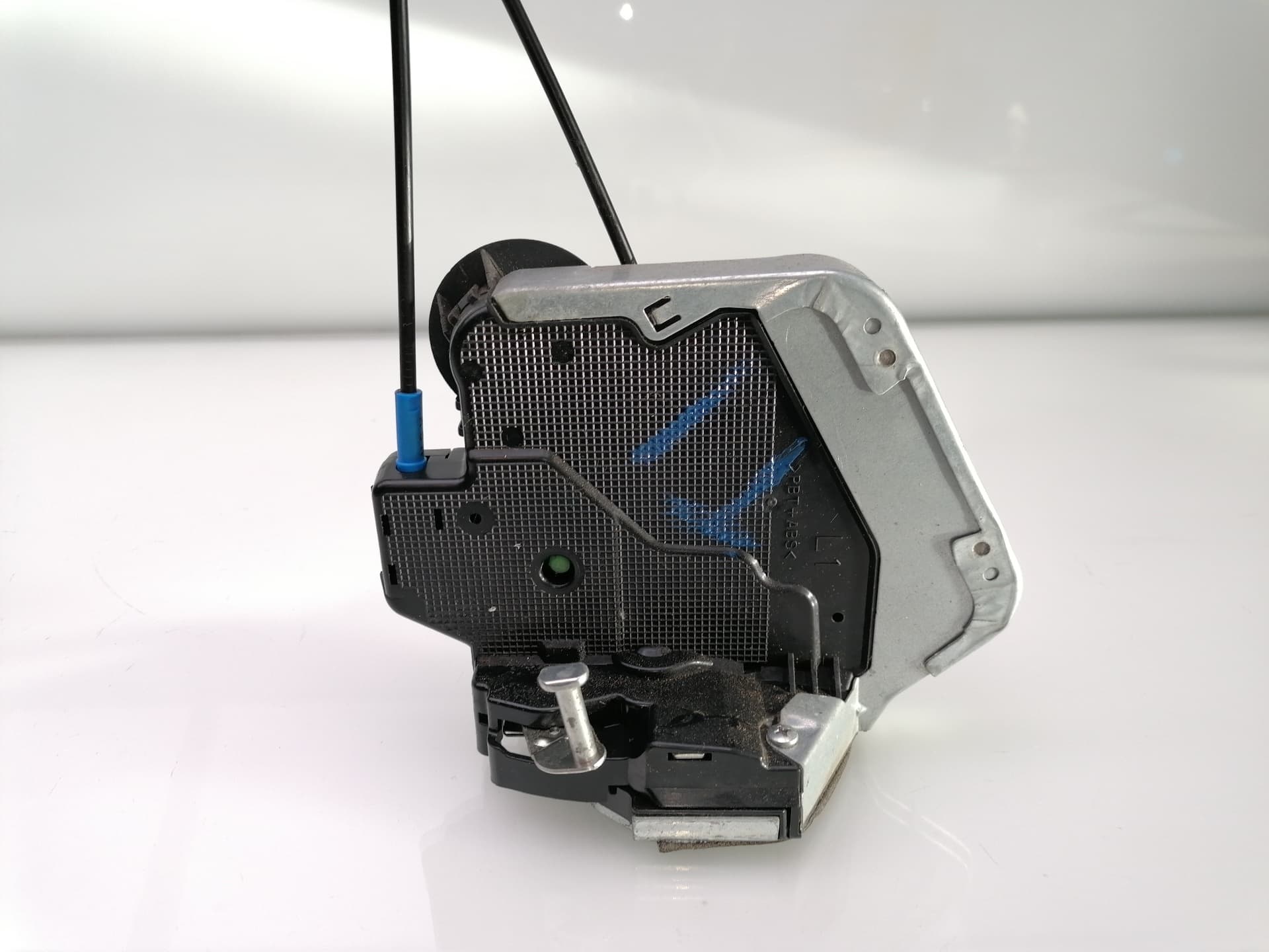 Cerradura puerta trasera izquierda TOYOTA AURIS 3