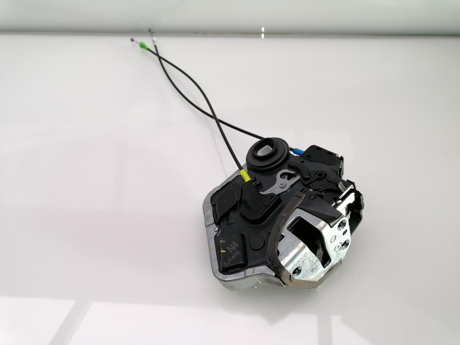 Cerradura puerta trasera izquierda TOYOTA AURIS