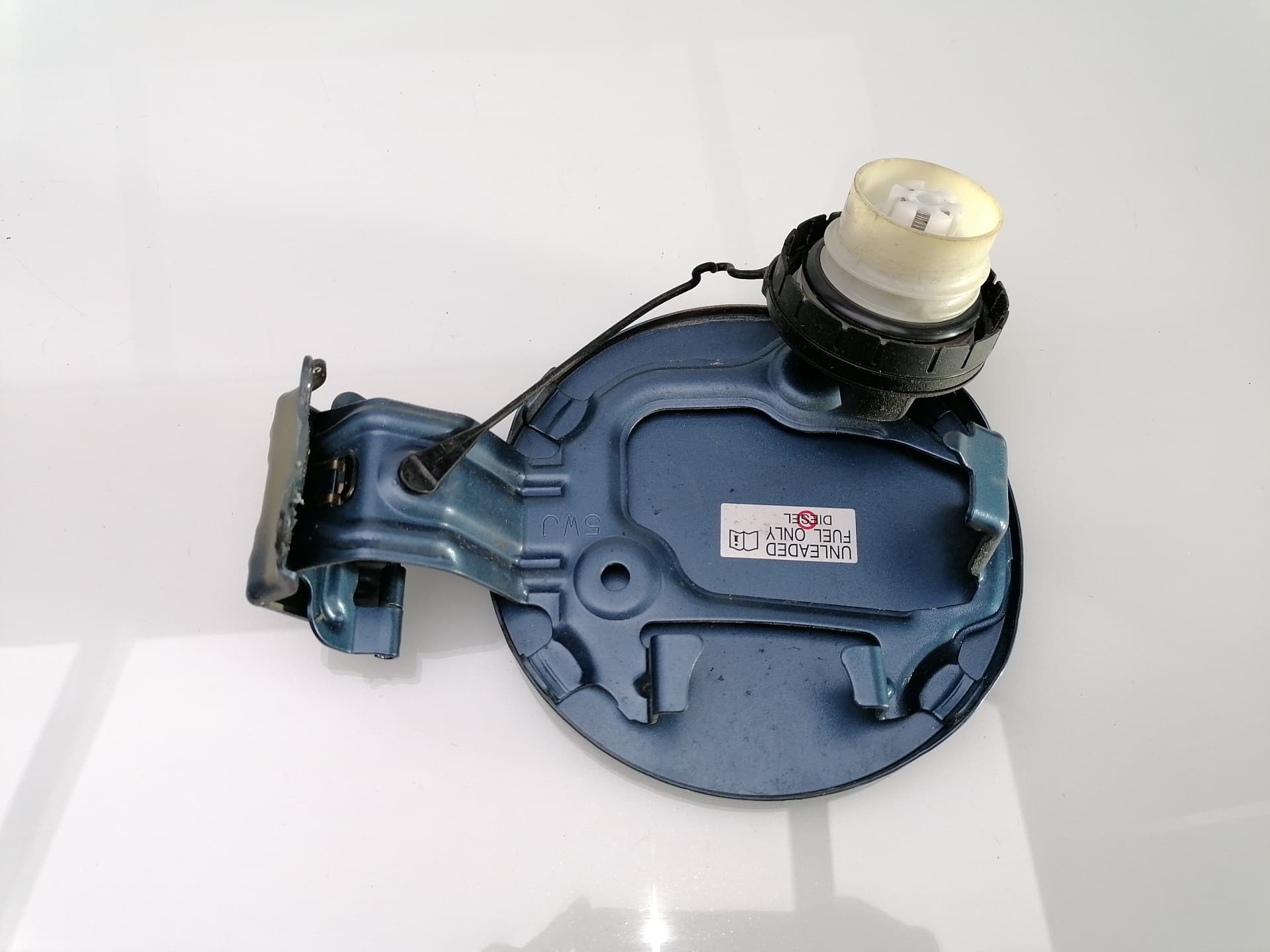 Tapa exterior combustible TOYOTA AURIS 2