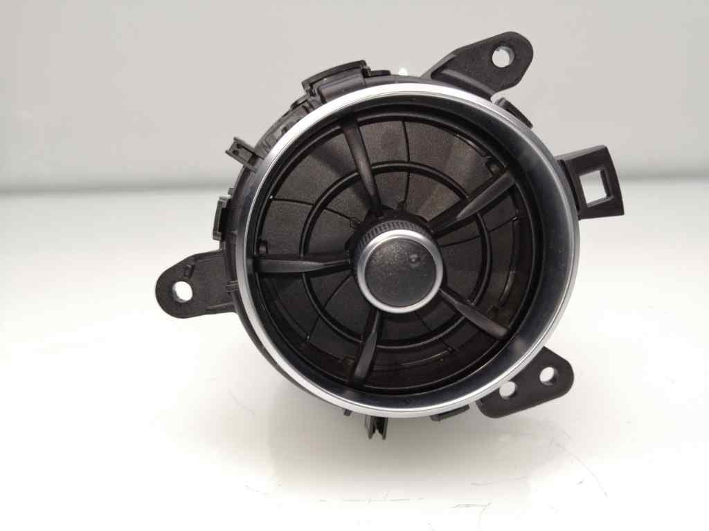 Plastico TOYOTA AURIS 4