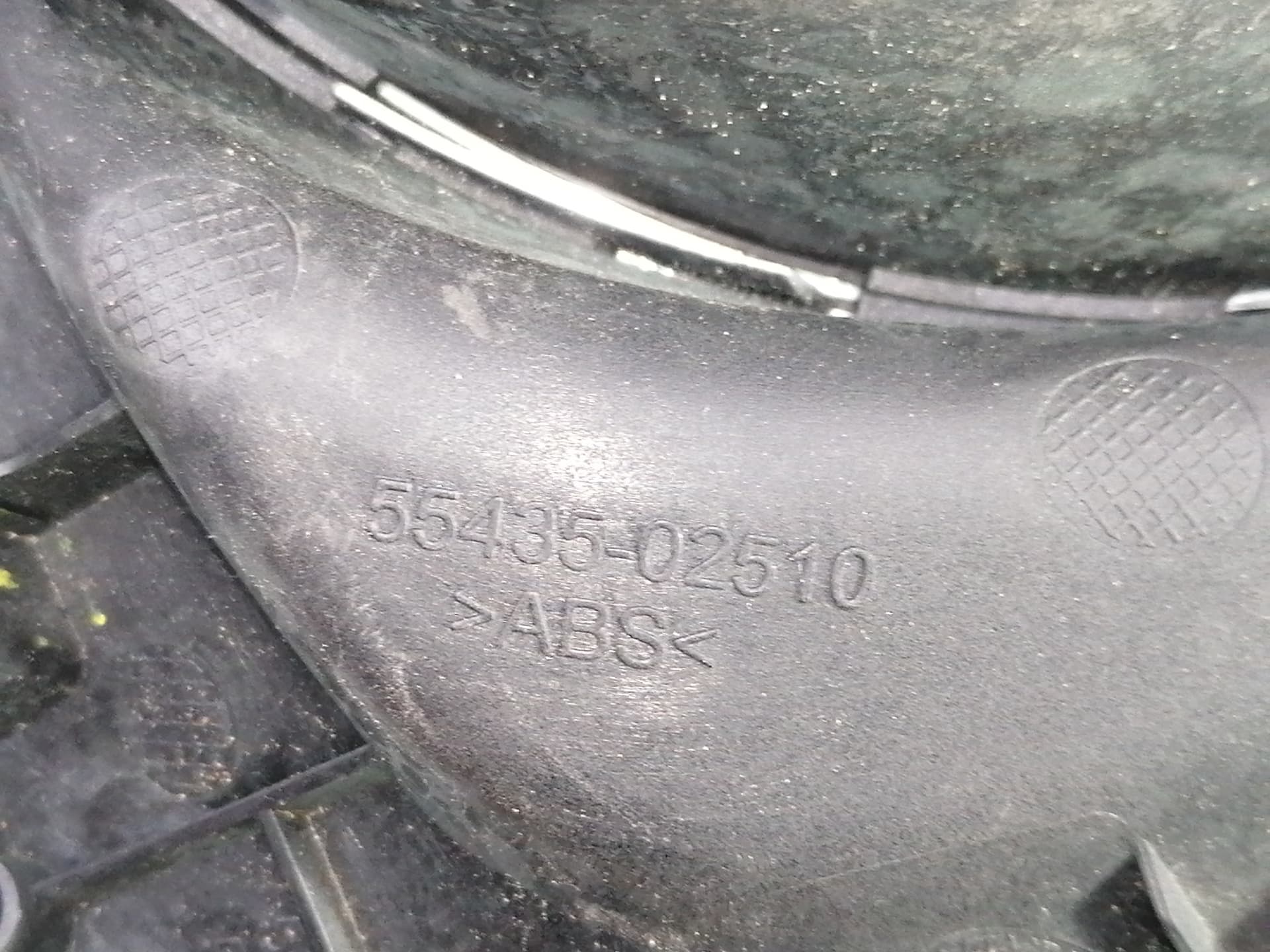 Plastico TOYOTA AURIS 2
