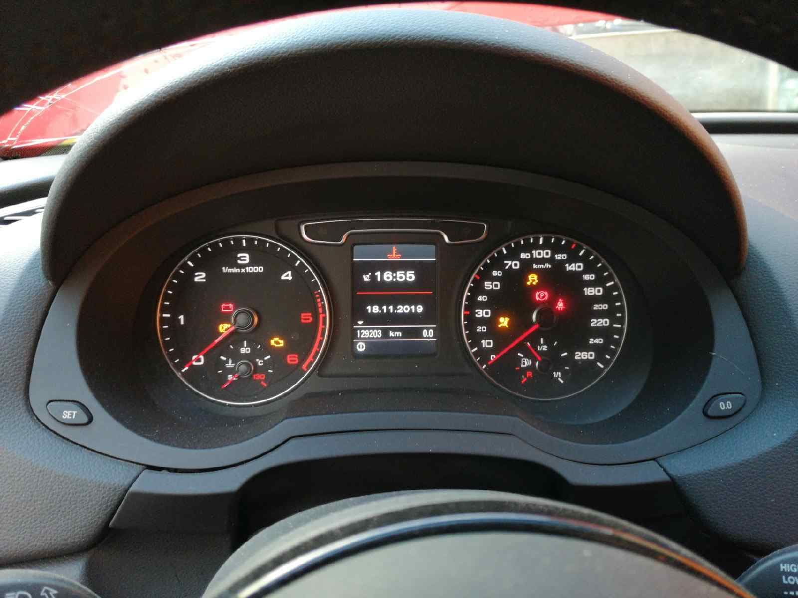 Cuadro instrumentos AUDI Q3 (8UG) 4