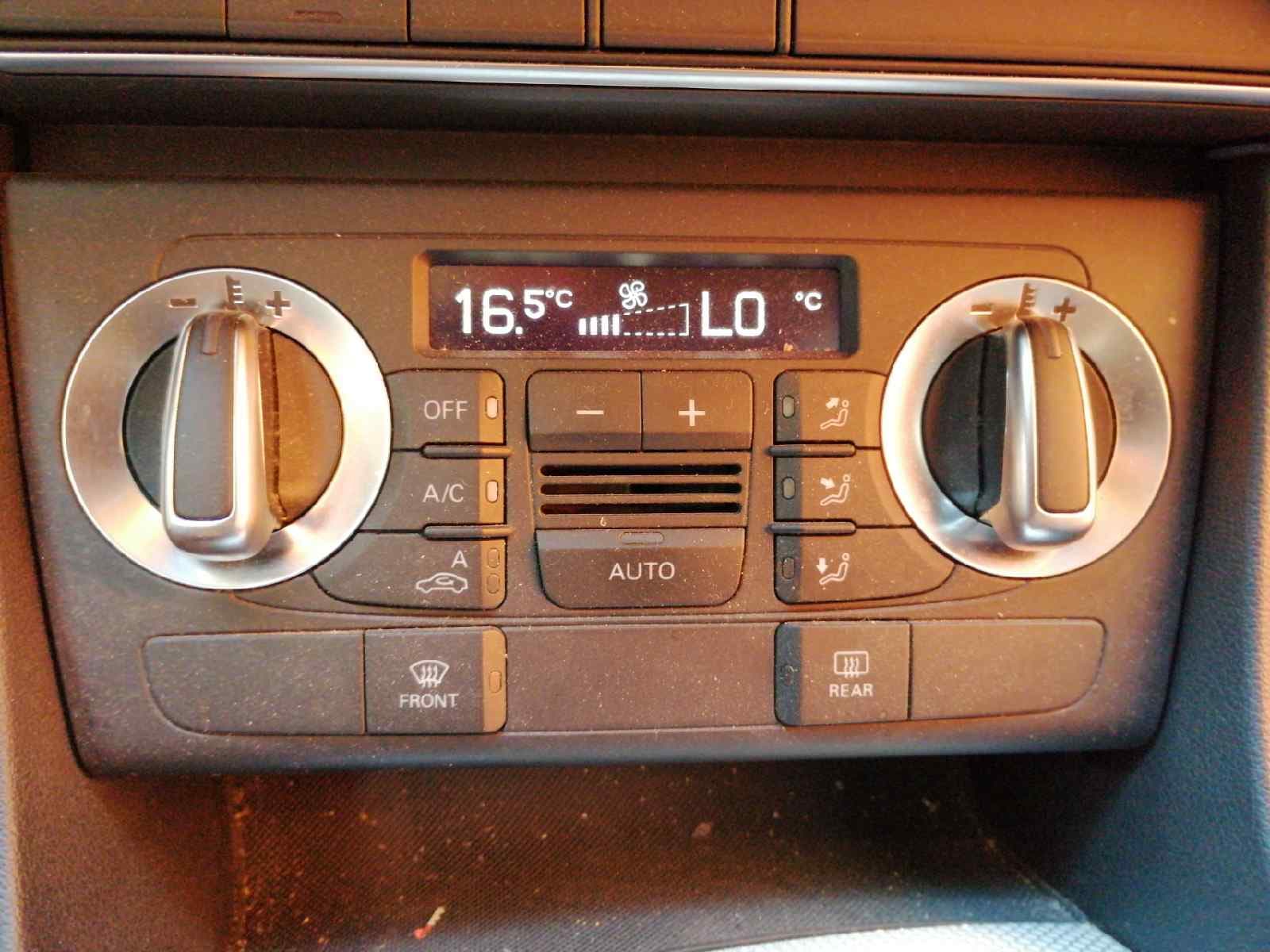 Recambio AUDI Q3 (8UG) ref. 8U0820043D 2