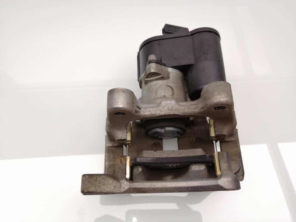 Recambio AUDI Q3 (8UG) ref. 32332267K 2