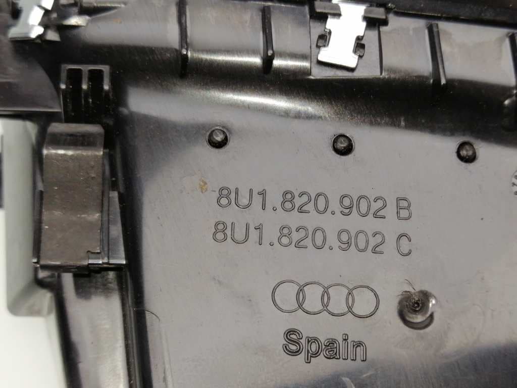Recambio AUDI Q3 (8UG) ref. 8U1820902B 2