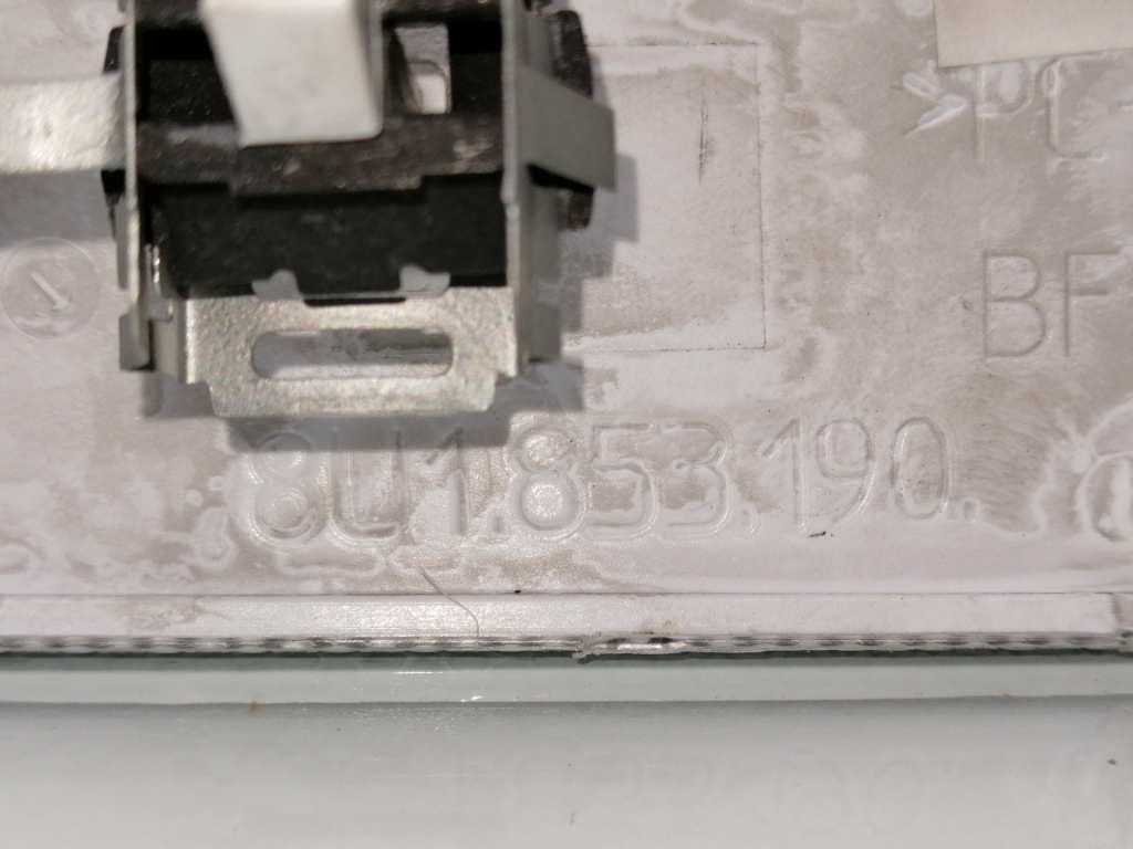 Plastico AUDI Q3 (8UG) 2