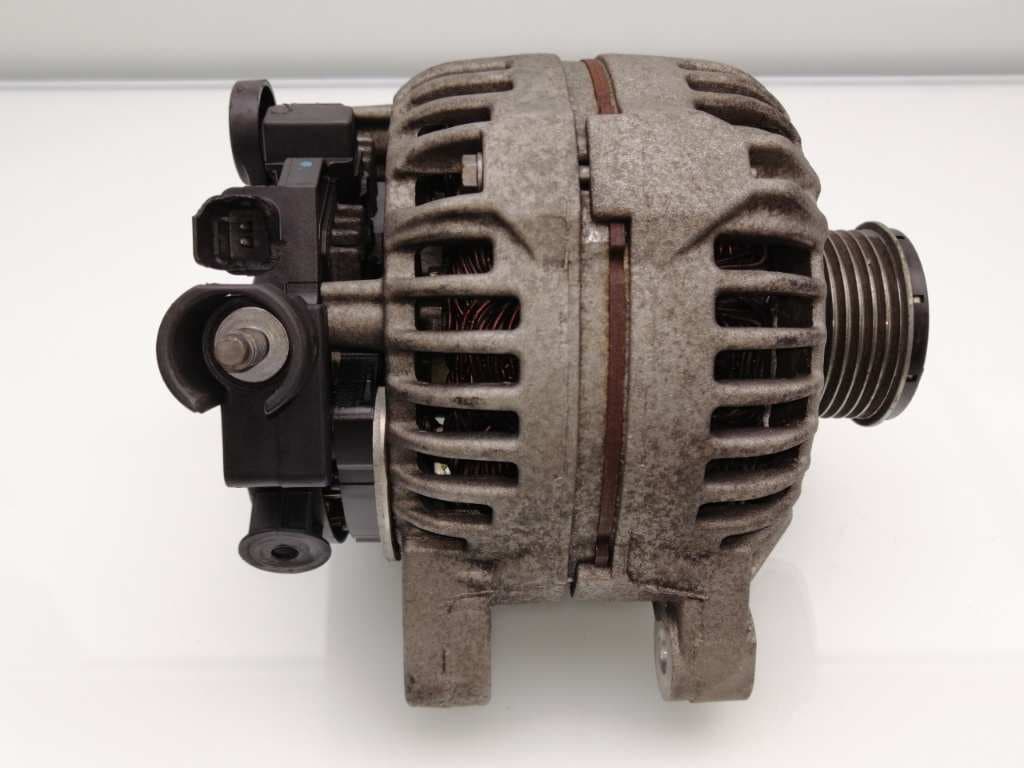 Alternador MINI COUPE (R58) 3