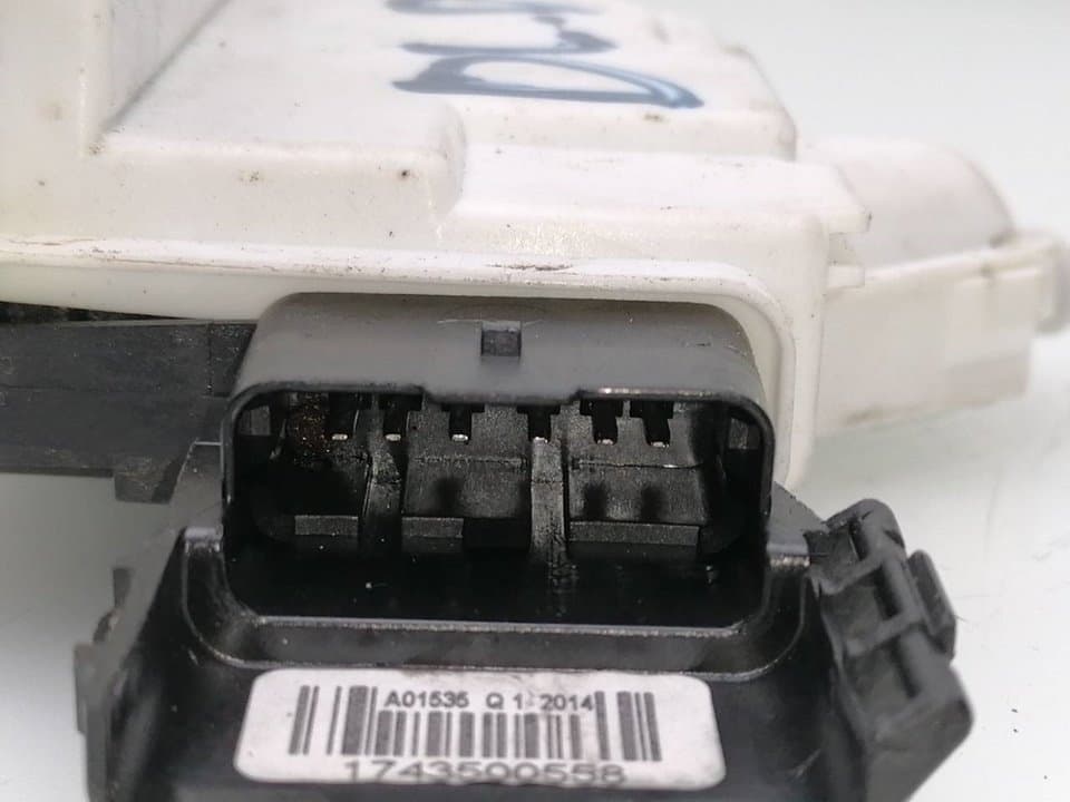 Cerradura puerta delantera derecha CITROEN DS3 2