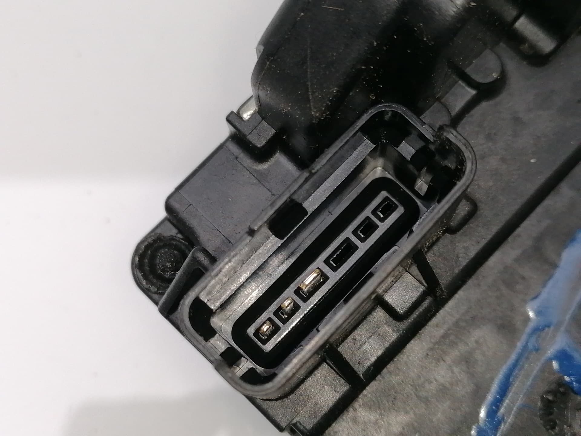 Cerradura puerta trasera izquierda NISSAN QASHQAI+2 (JJ10) 3