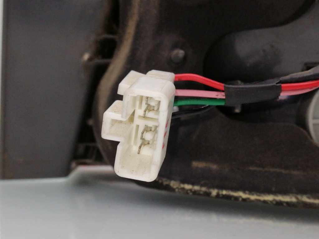 Piloto trasero izquierdo HYUNDAI SONATA (Y3) 3