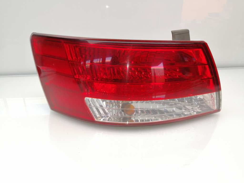 Piloto trasero izquierdo HYUNDAI SONATA (Y3)