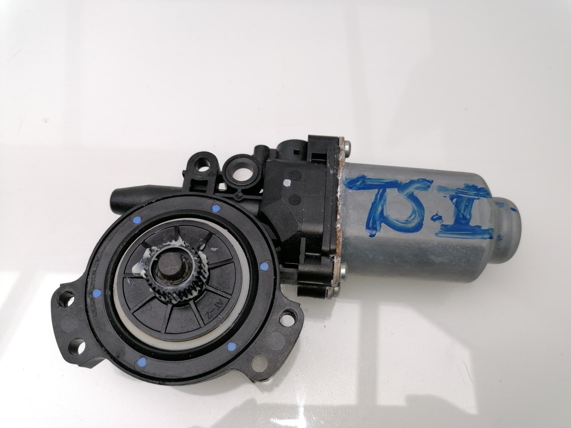 Motor elevalunas trasero izquierdo HYUNDAI SONATA (Y3) 3