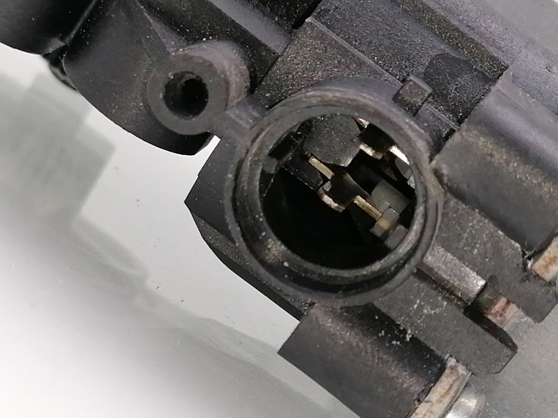 Motor elevalunas trasero izquierdo HYUNDAI SONATA (Y3) 2