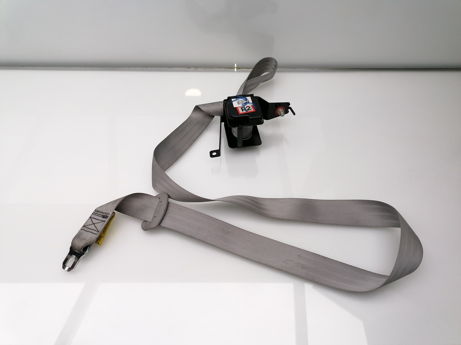 Cinturon seguridad trasero central HYUNDAI SONATA (Y3)