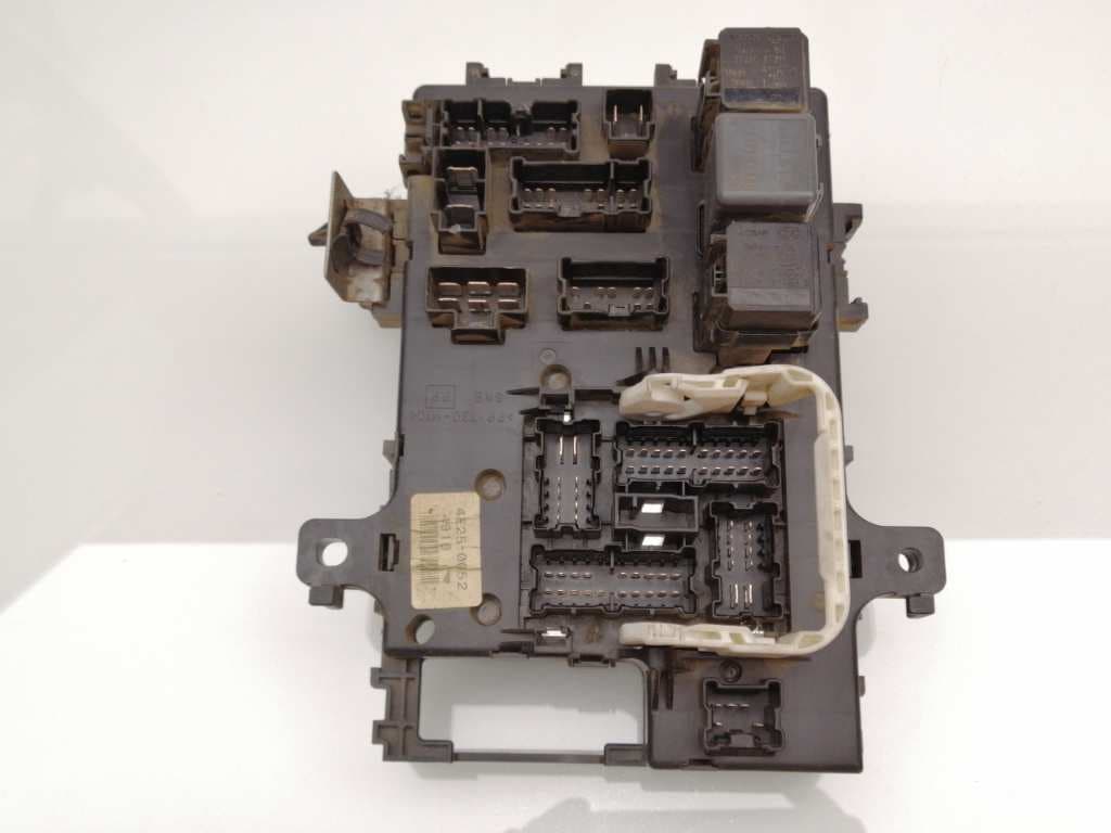 Caja reles / fusibles NISSAN TERRANO/TERRANO.II (R20)