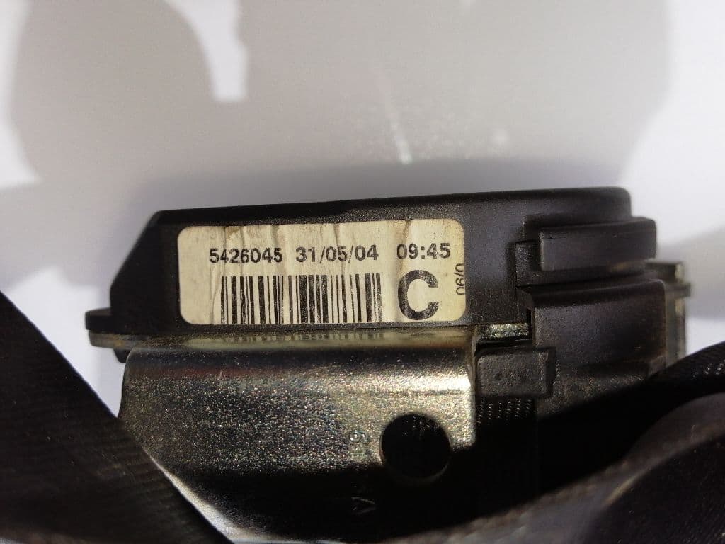 Cinturon seguridad trasero central NISSAN TERRANO/TERRANO.II (R20) 2