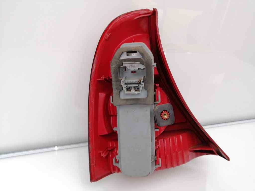 Piloto trasero derecho RENAULT CLIO II FASE II (B/CB0) 4
