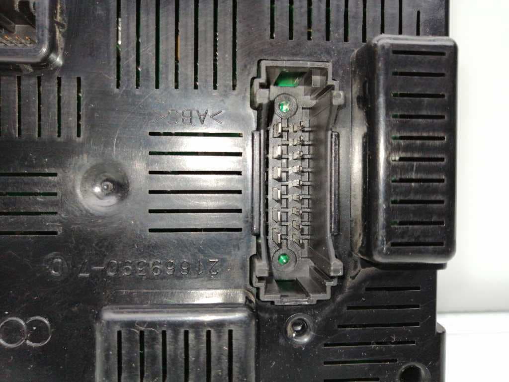 Modulo electronico RENAULT CLIO III 2