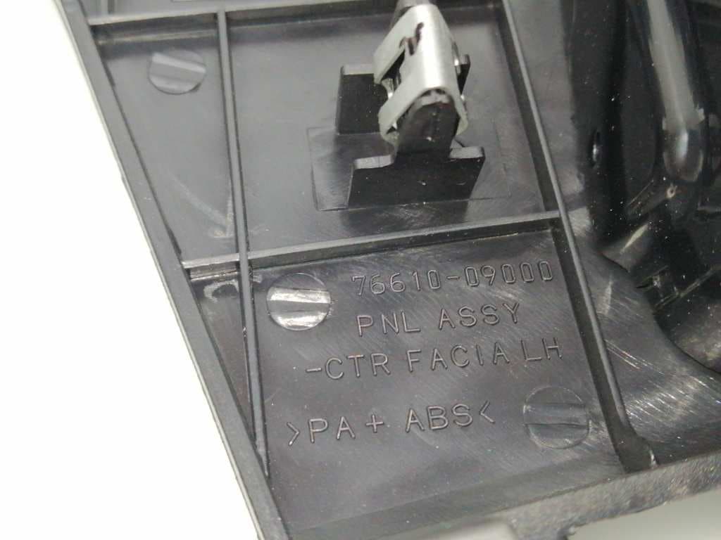 Plastico SSANGYONG KYRON 2
