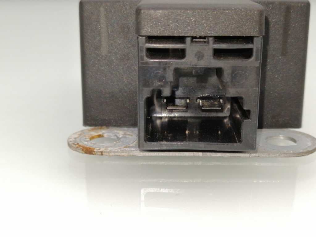 Antena VOLKSWAGEN GOLF V BERLINA (1K1) 3